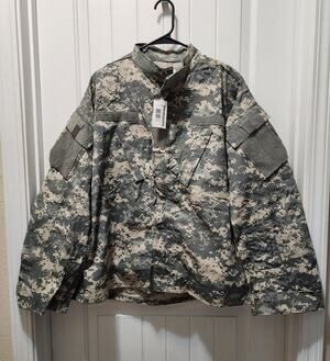 US ARMY Digital Camo Combat Shirt Military Tactical UCP Jacket Medium Long New!